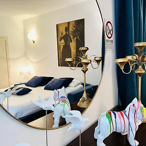 Comecasa Duomo - San Babila Lovely Апартаменты